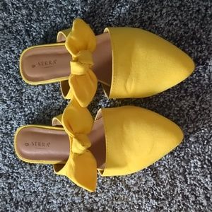 Yellow Flats (size 8)